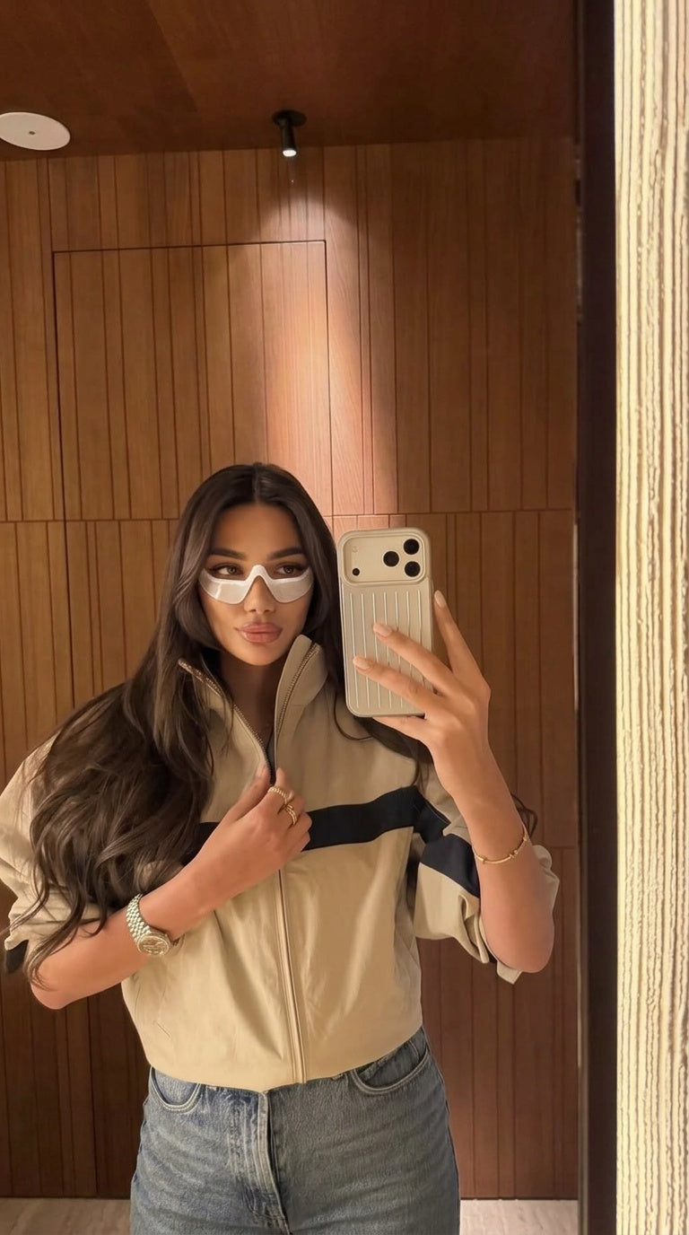 Noemie with The Glow Lens